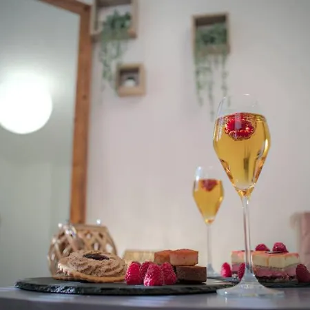 Pacat Insolite Jacuzzi Parkingfree Centre A 5min *