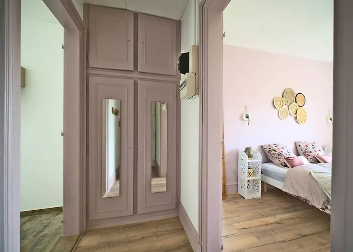 Lägenhet Pacat Insolite Jacuzzi Parkingfree Centre A 5min Mulhouse