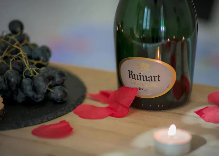 Pacat Insolite Jacuzzi Parkingfree Centre A 5min Lägenhet Mulhouse