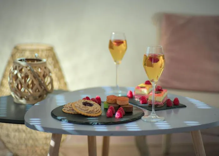 Pacat Insolite Jacuzzi Parkingfree Centre A 5min Lägenhet