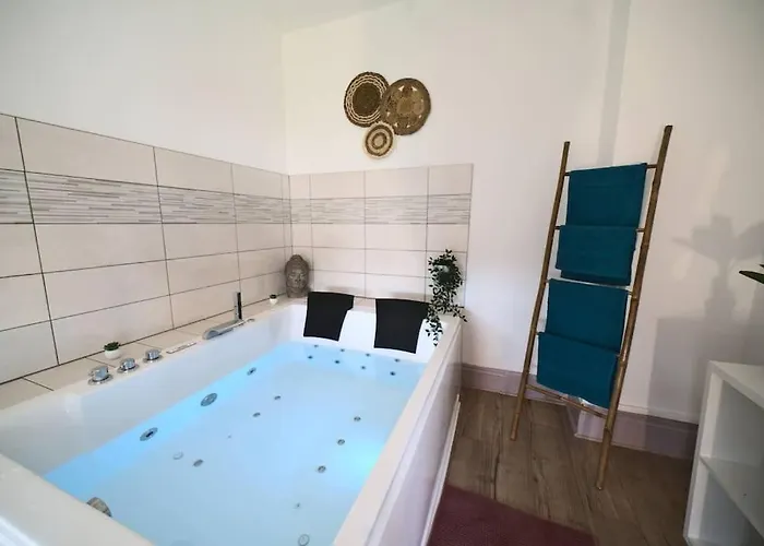 Pacat Insolite Jacuzzi Parkingfree Centre A 5min *